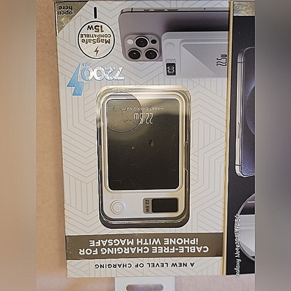 0776. NWTs ~ LAX ~ Magnetic Wireless ~ Rapid Charging Powerbank ~ 7200 mAh - Picture 5 of 7
